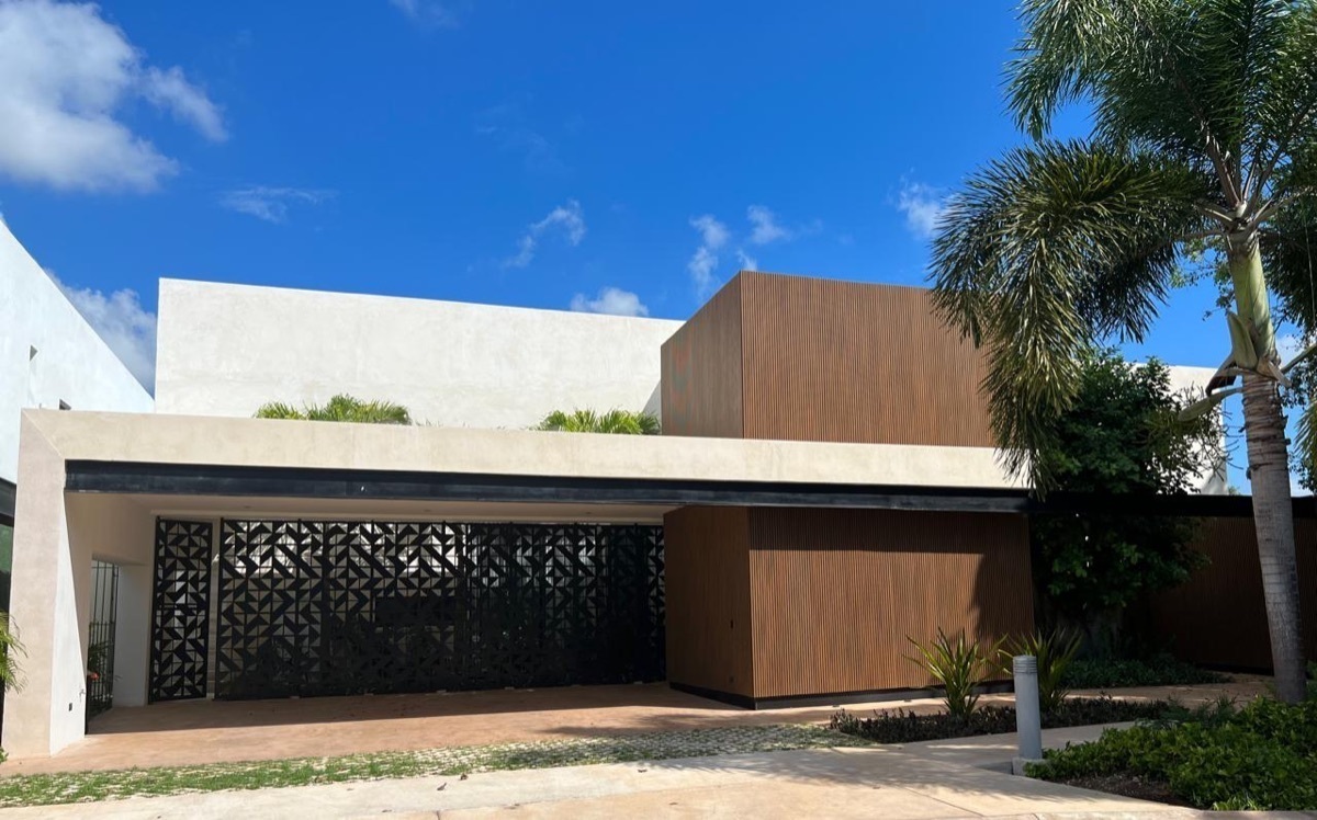 1 de 22: Fachada