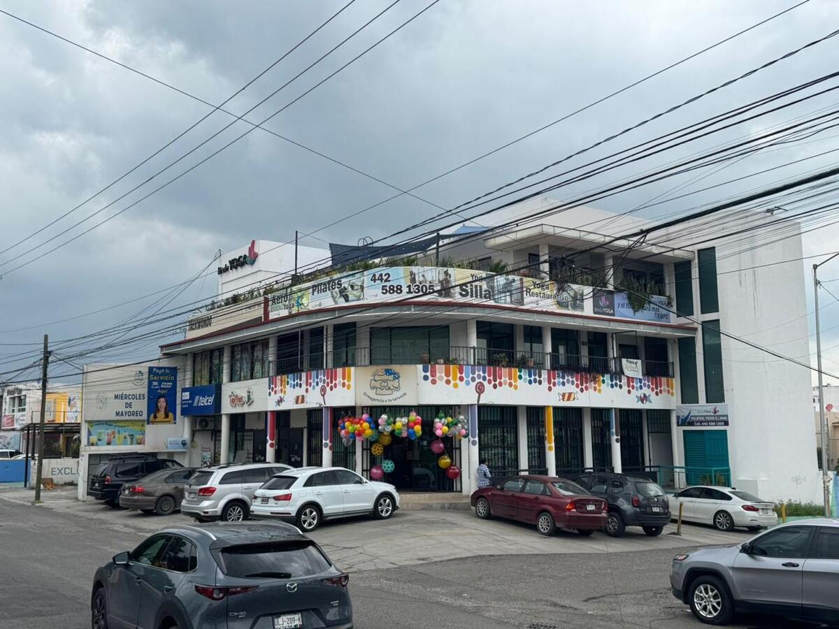 4 de 9
