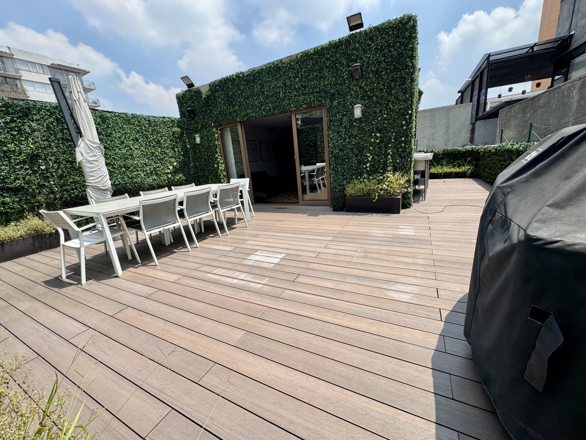 19 de 24: terraza de 60 m2  en 2do nivel
