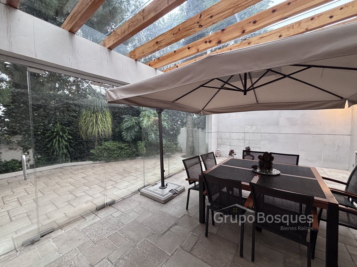 Casa en Venta en Lomas de la Herradura calle cerrada