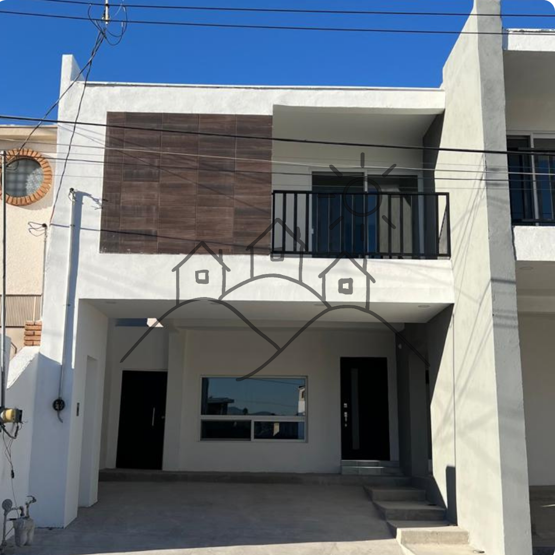 1 of 11: FACHADA