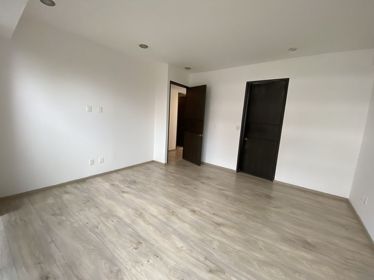 11 de 24: Recámara principal