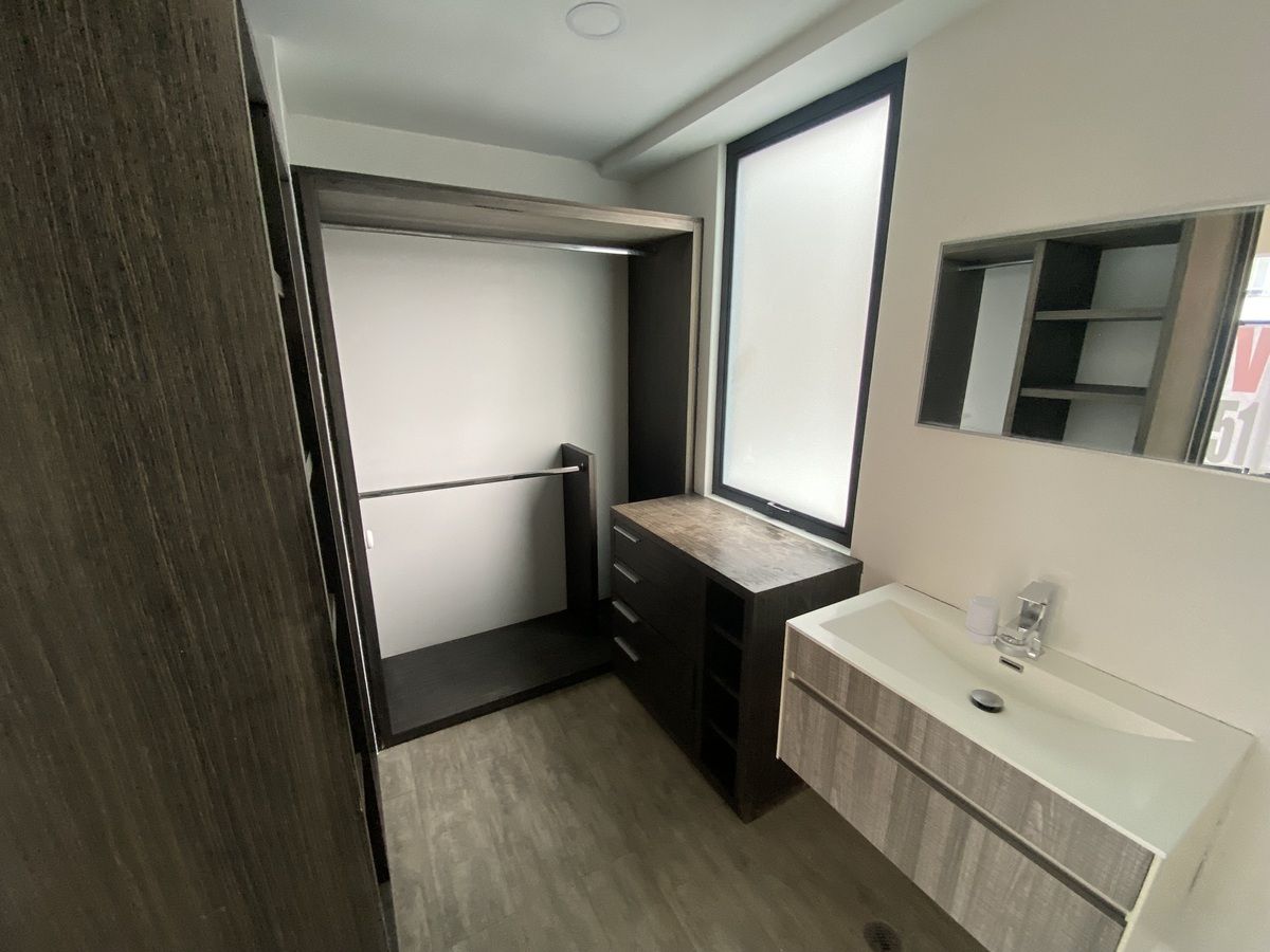 15 de 24: Baño completo