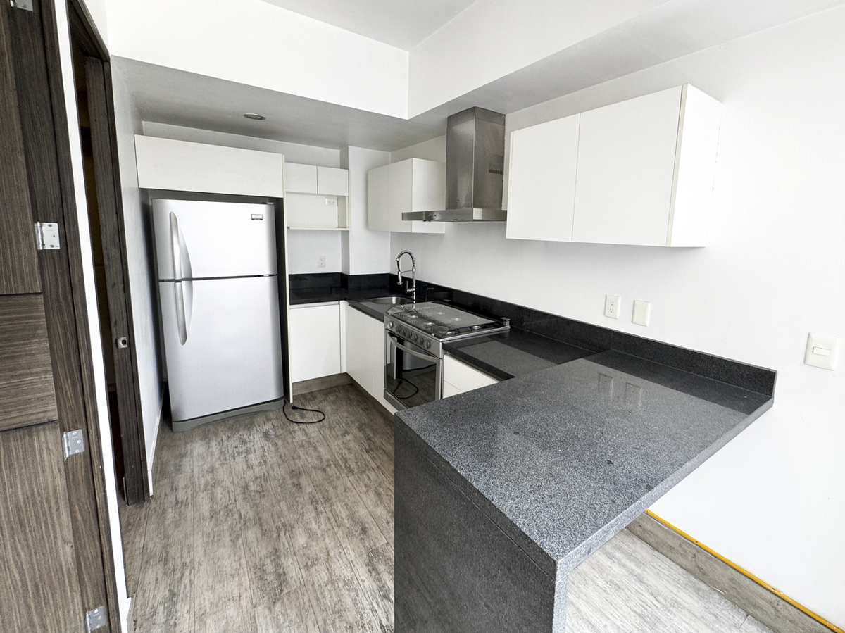 2 of 25: Cocina Integral con barra