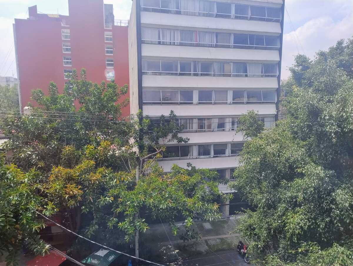 15 of 25: Vista desde la recámara