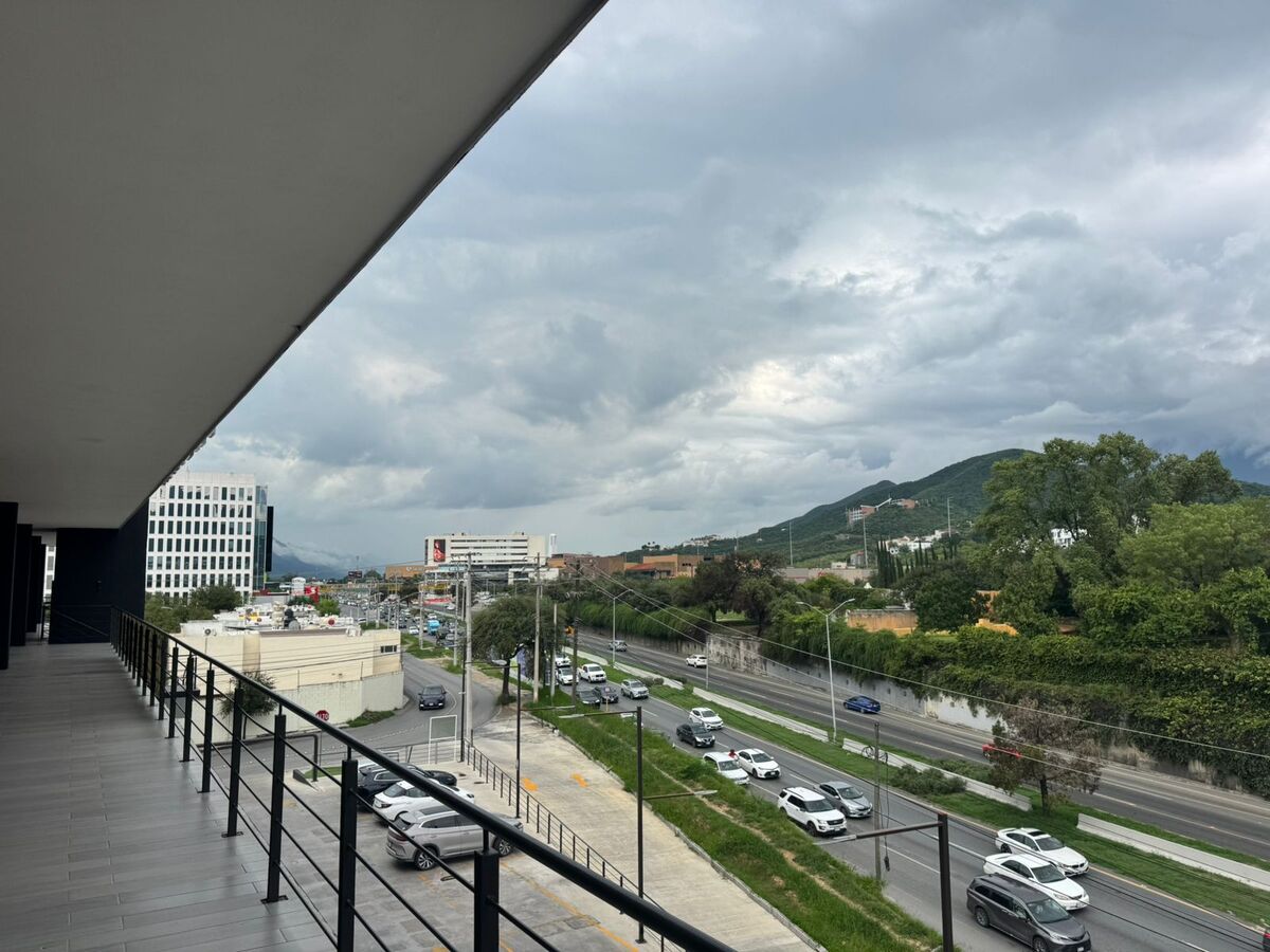 3 de 8