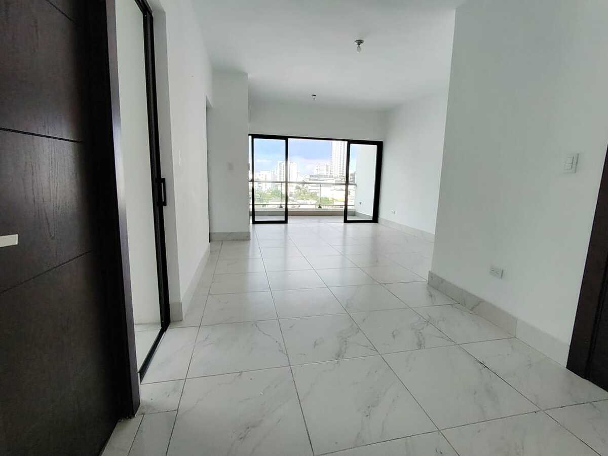 1 de 10: Sala Comedor Balcon