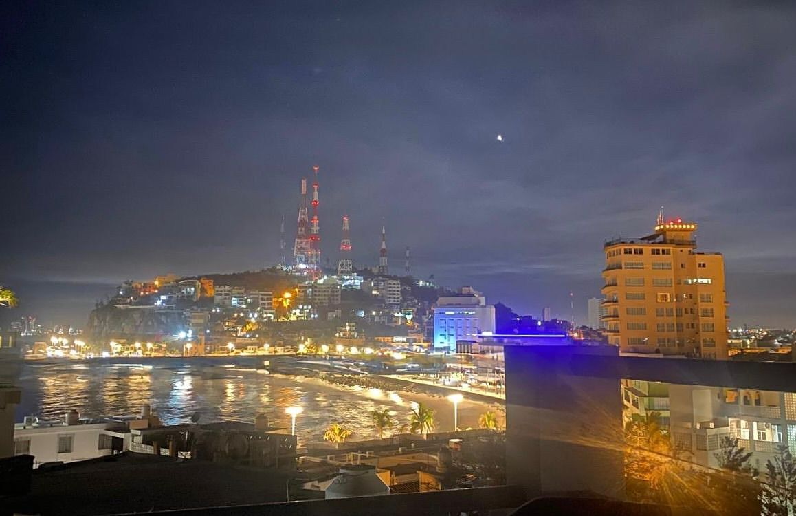 🔥🔥PREÇO REDUZIDO 🔥🔥 Casa com 2 Terraços na Cobertura e um Pátio, foto 1 de 49