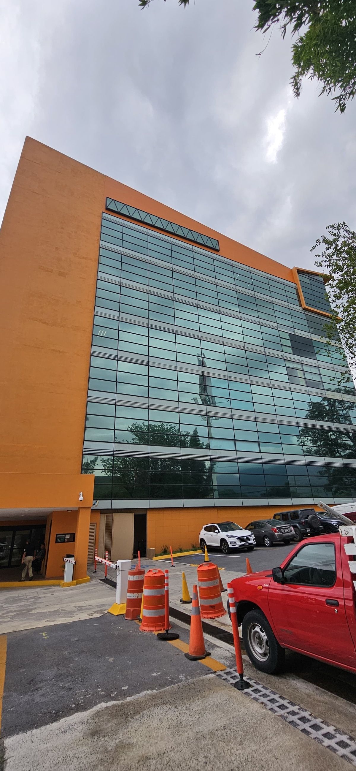 Oficina Torre Valle Alto