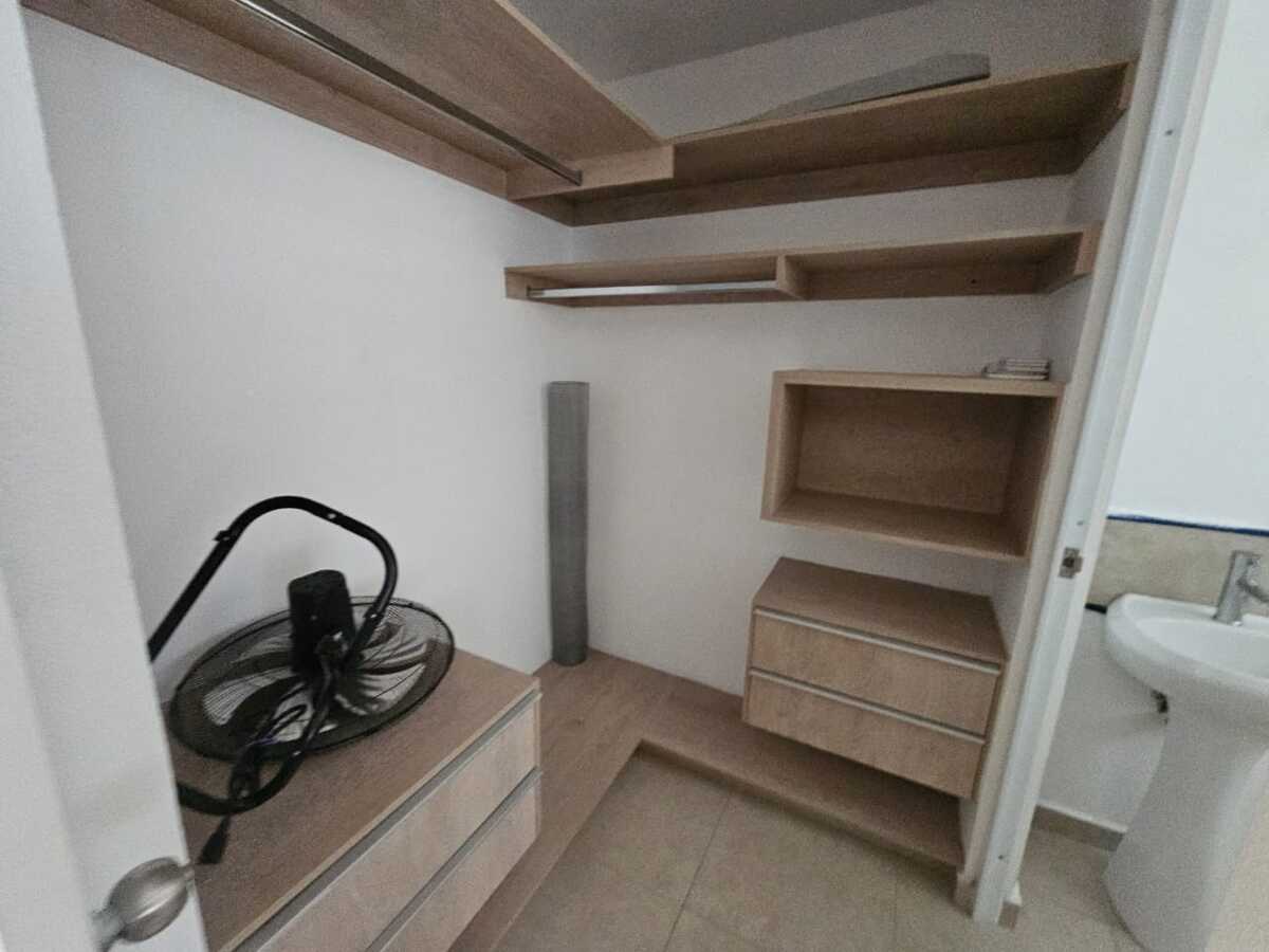 25 de 28