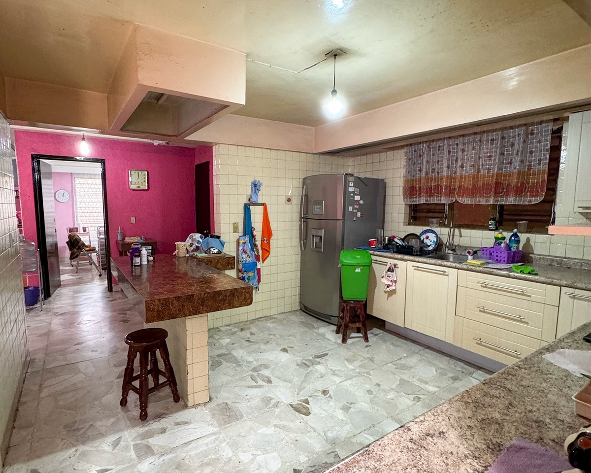 3 de 12: Cocina comedor en casa en Bosques de la Victoria