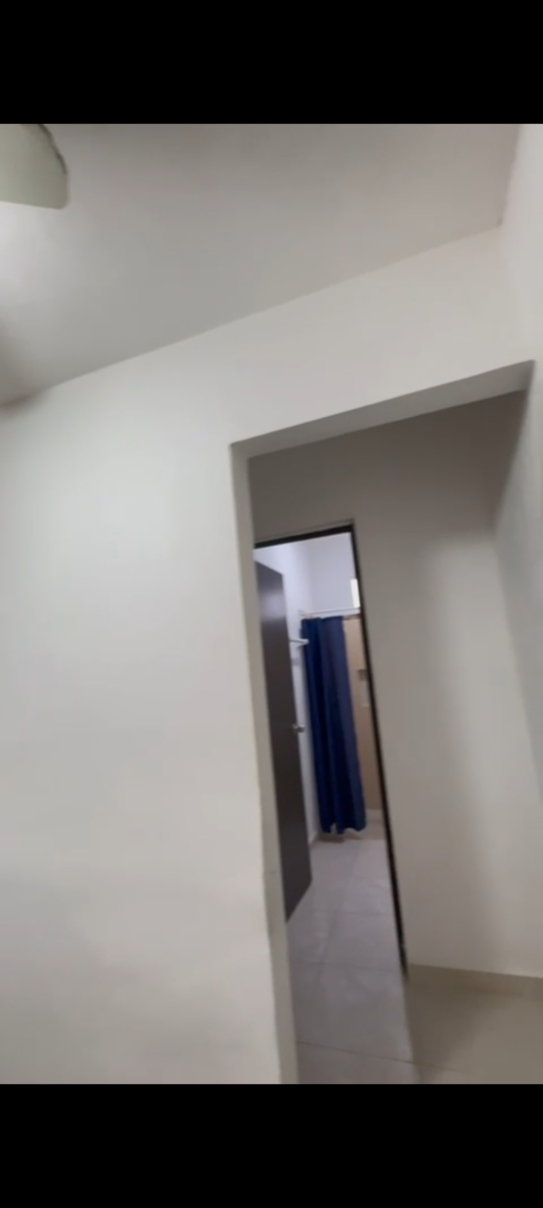 2 of 7: Área entre cocina baño y cuarto