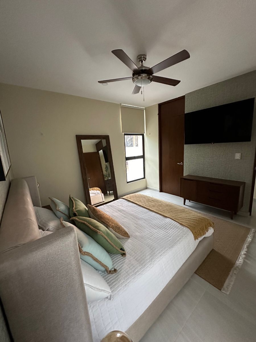 11 of 16: Habitación Principal