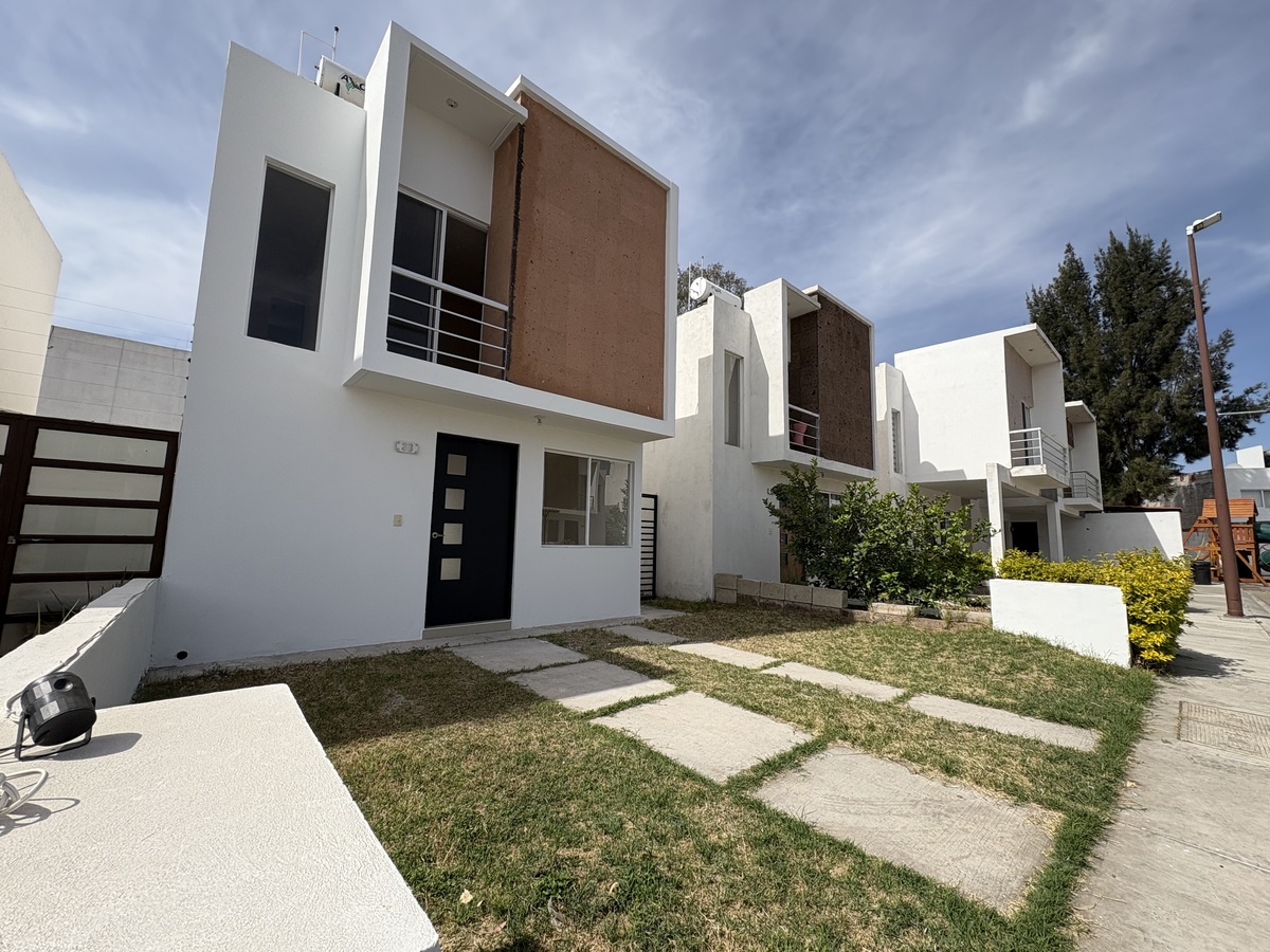 2 de 9: Fachada