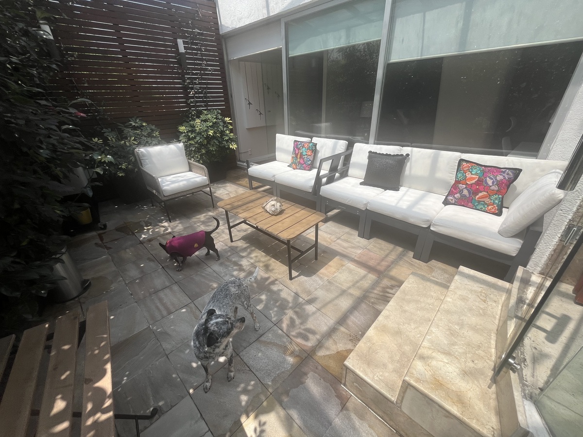 4 de 44: Terraza con jacuzzi