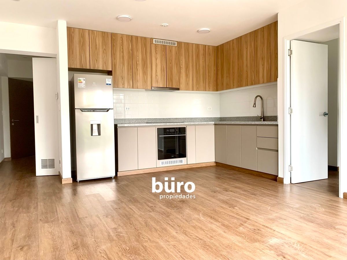 3 de 16: Cocina Abirta Equipada