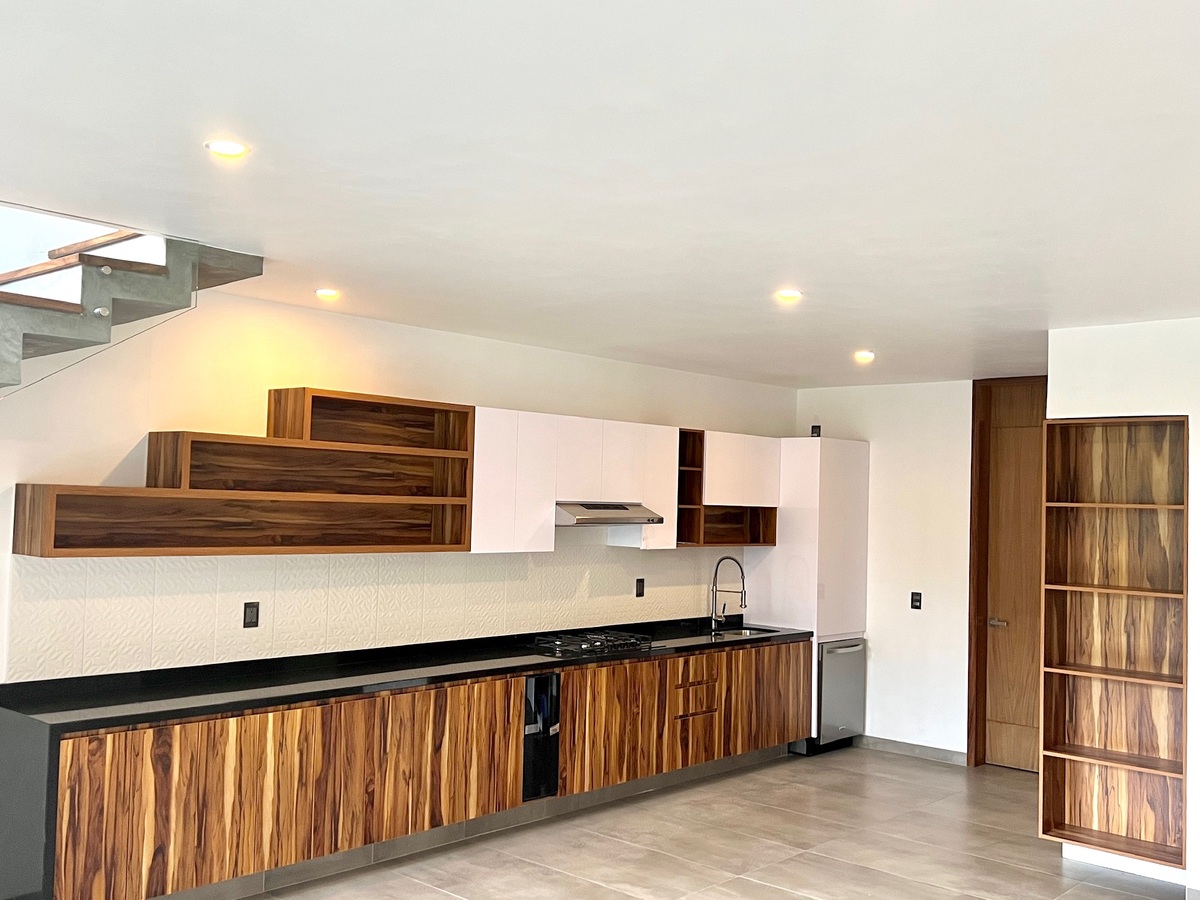 3 de 31: Cocina ampliis