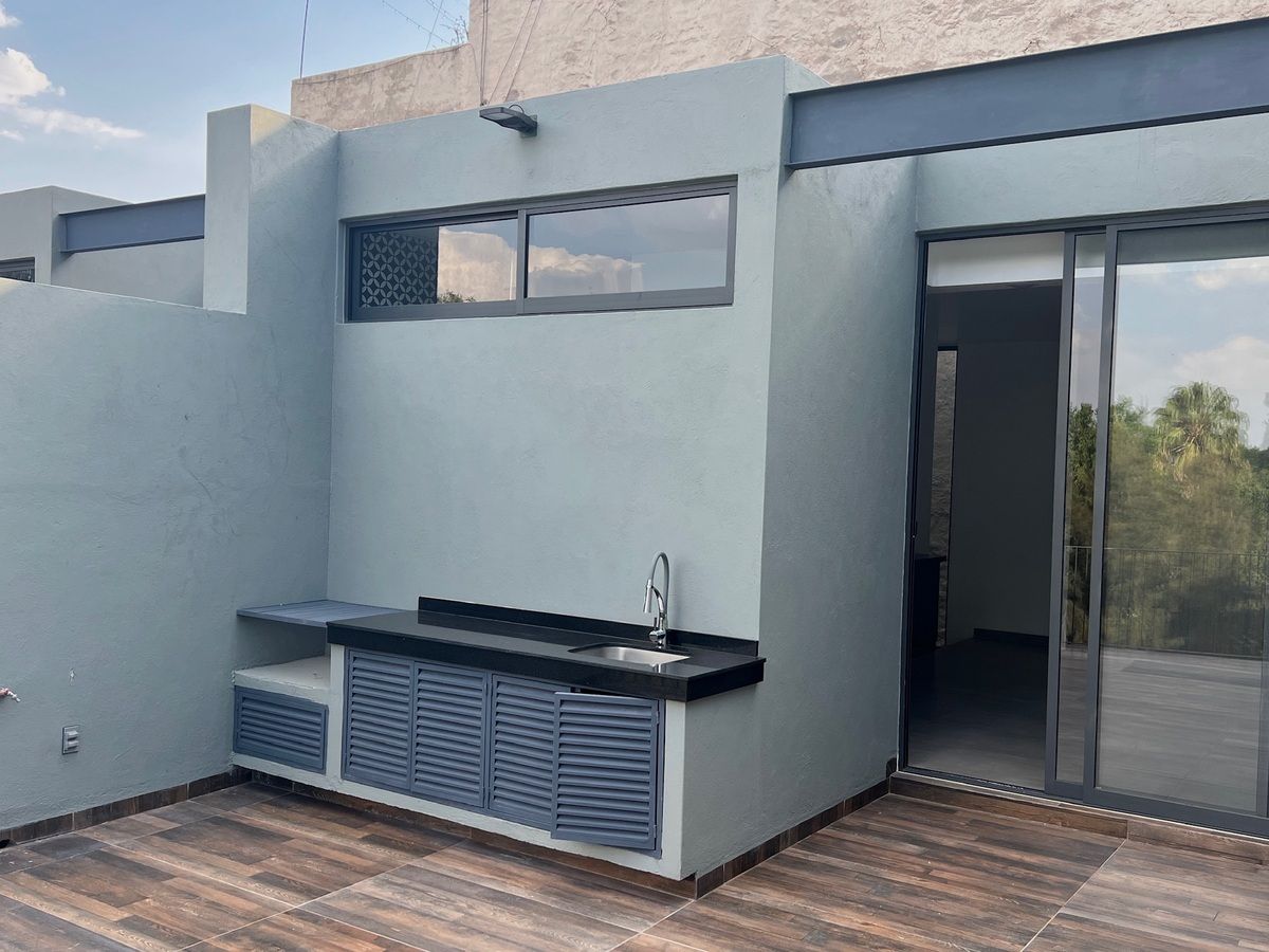 12 de 31: Asador en terraza 3er recámara