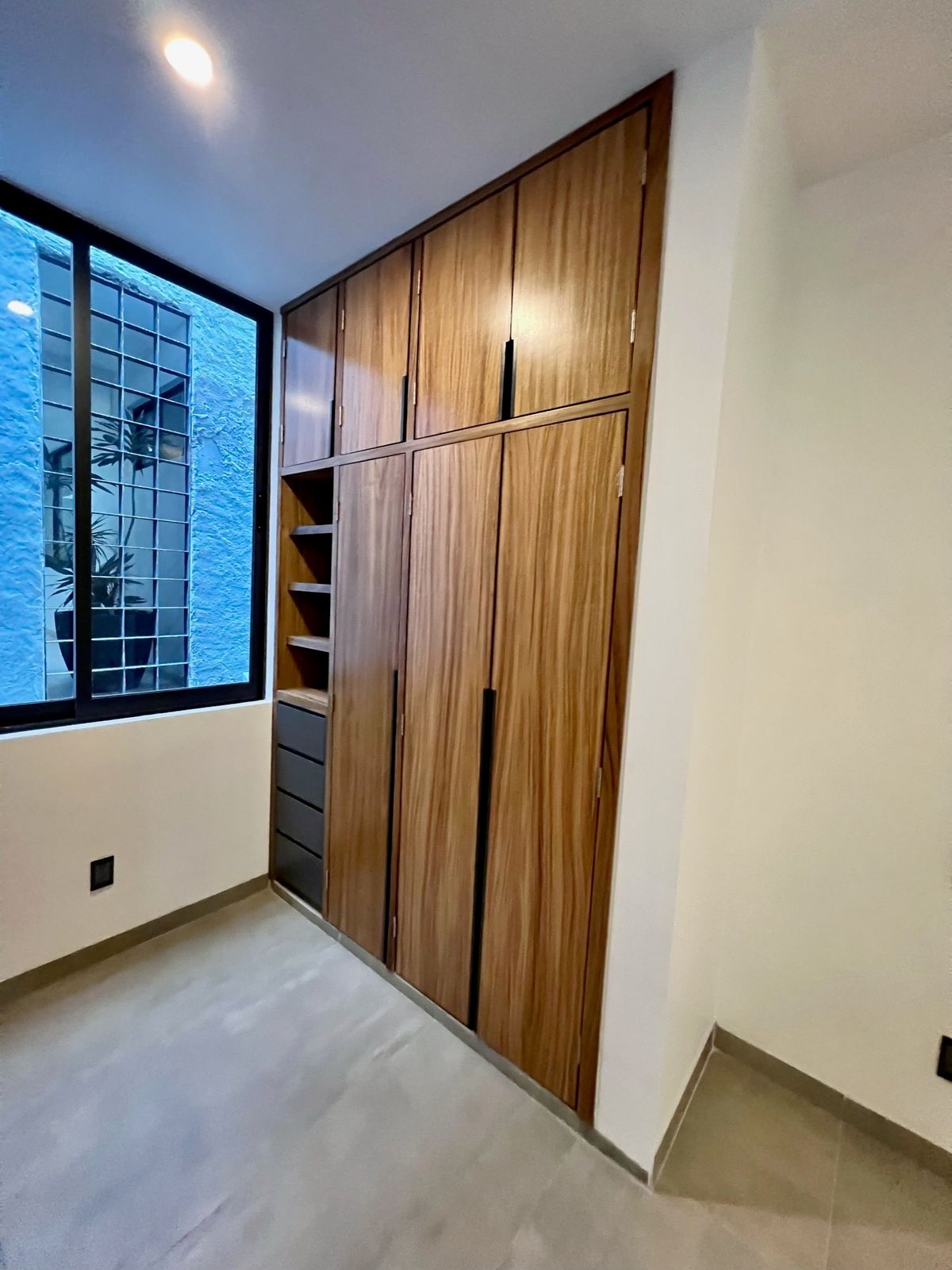 16 de 31: Clóset 2da recámara