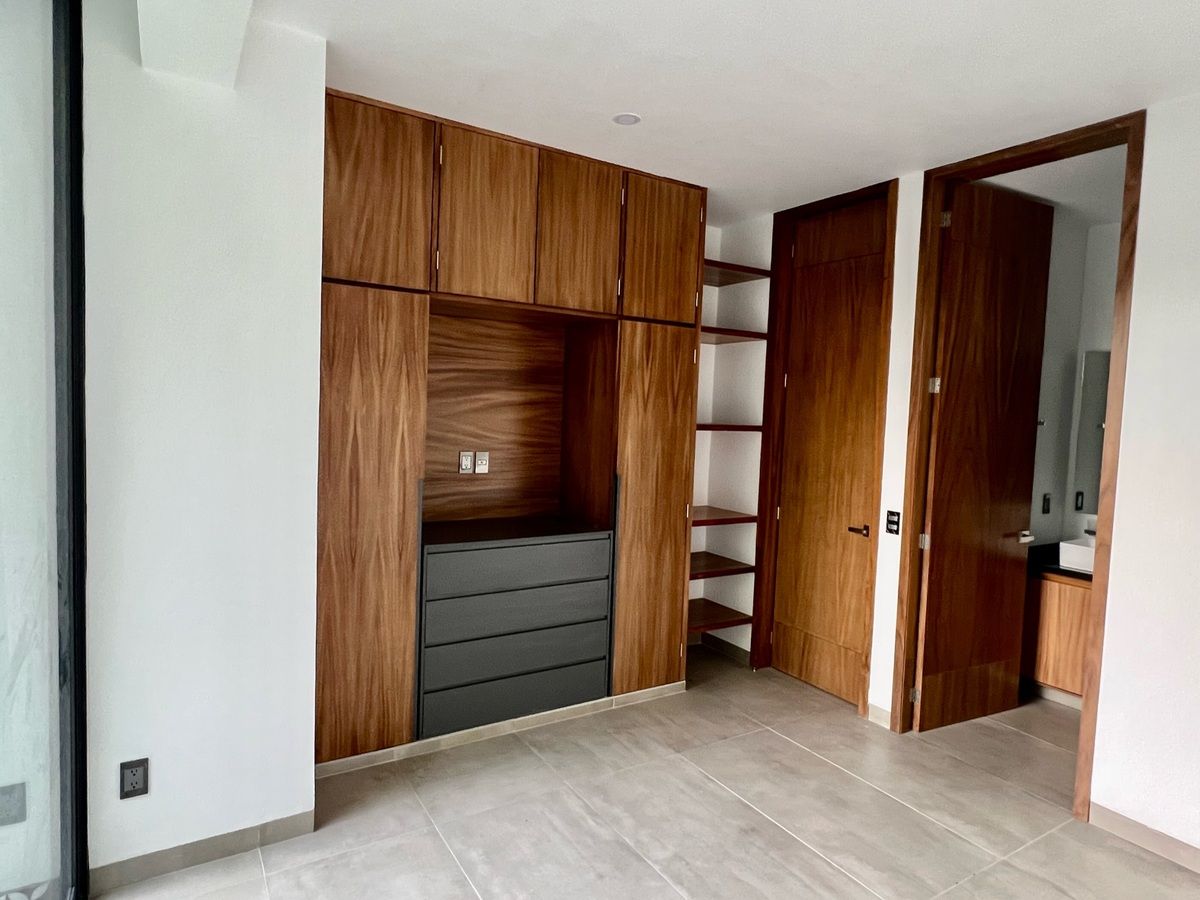 20 de 31: Clóset 1er recámara