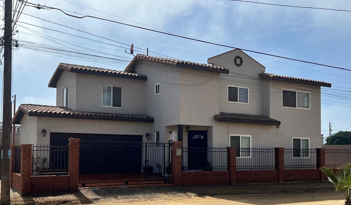 Venta de Hermosa Residencia en Playas de Chapultepec, Ensenada B.C