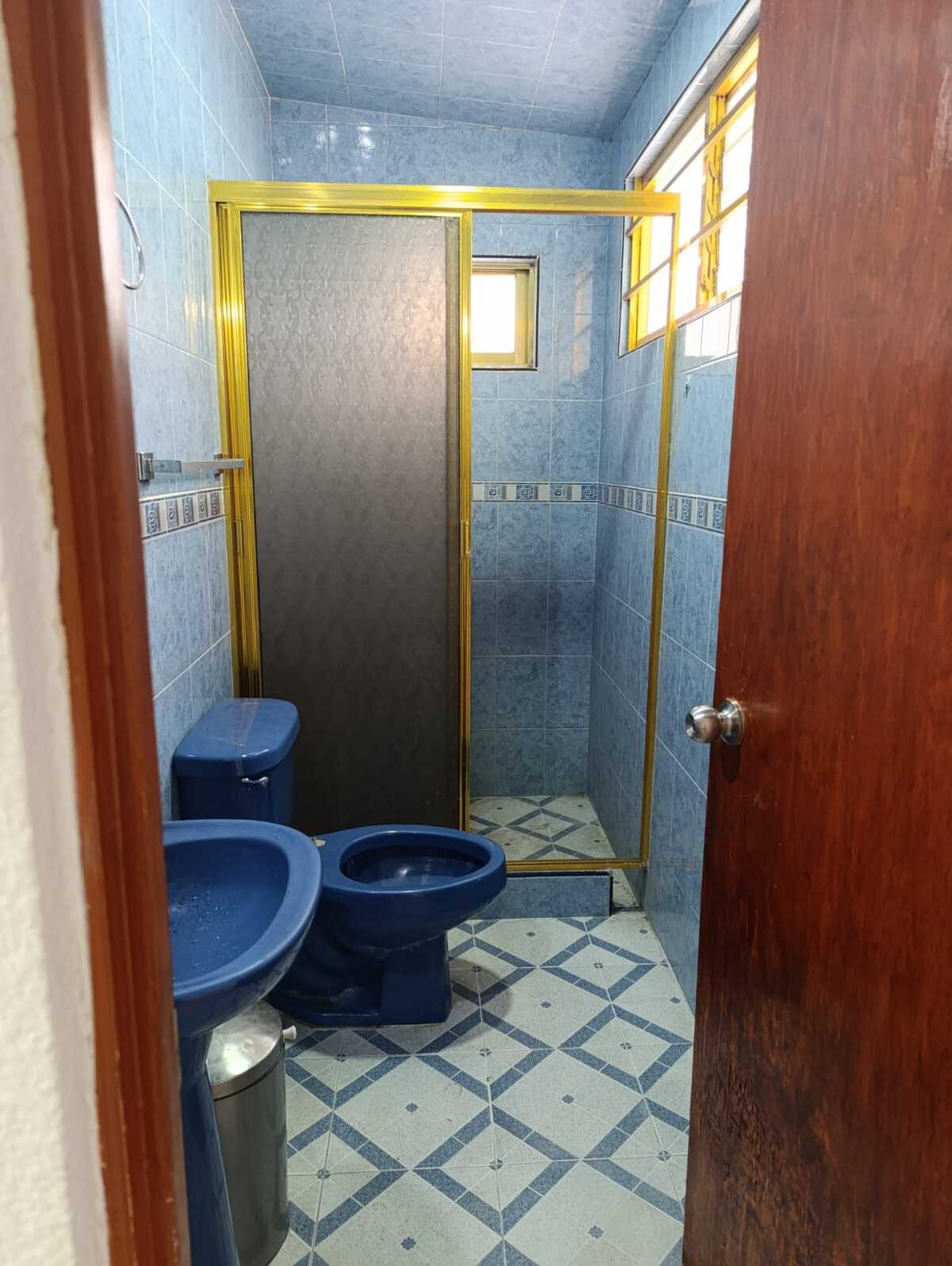 12 de 16