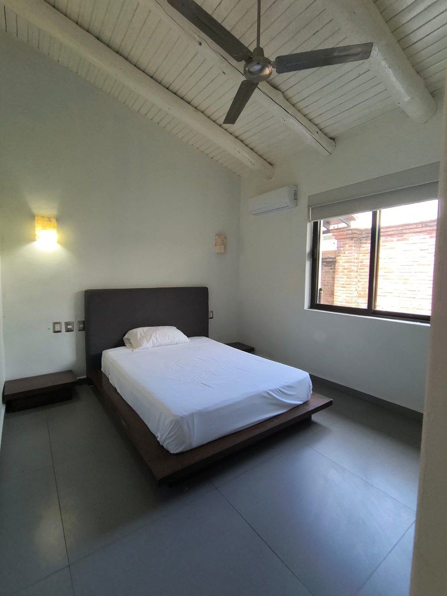 House in El Hujal, Zihuatanejo de Azueta, photo 22 of 32