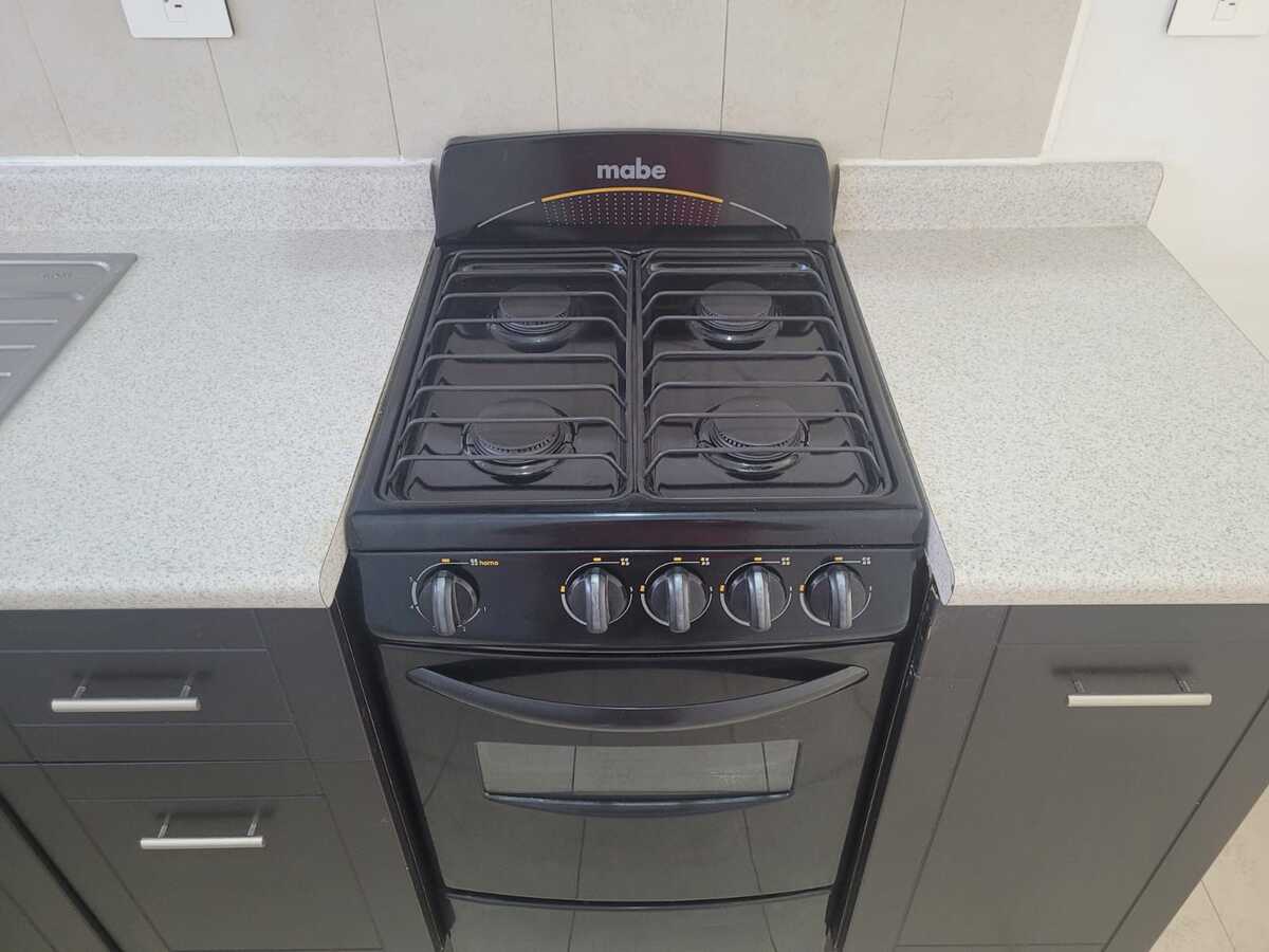 5 de 18: Estufa/horno