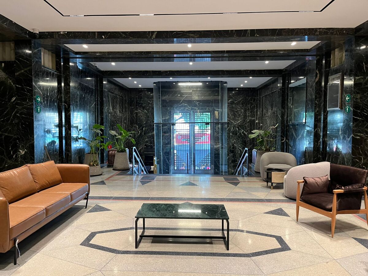 3 de 4: LOBBY ESTILO ART DECO