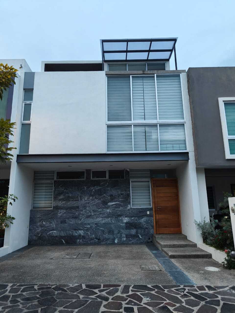 1 de 20: Fachada