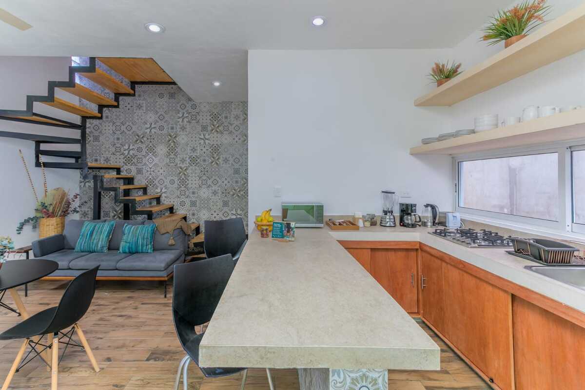 3 of 9: Cocina y comedor