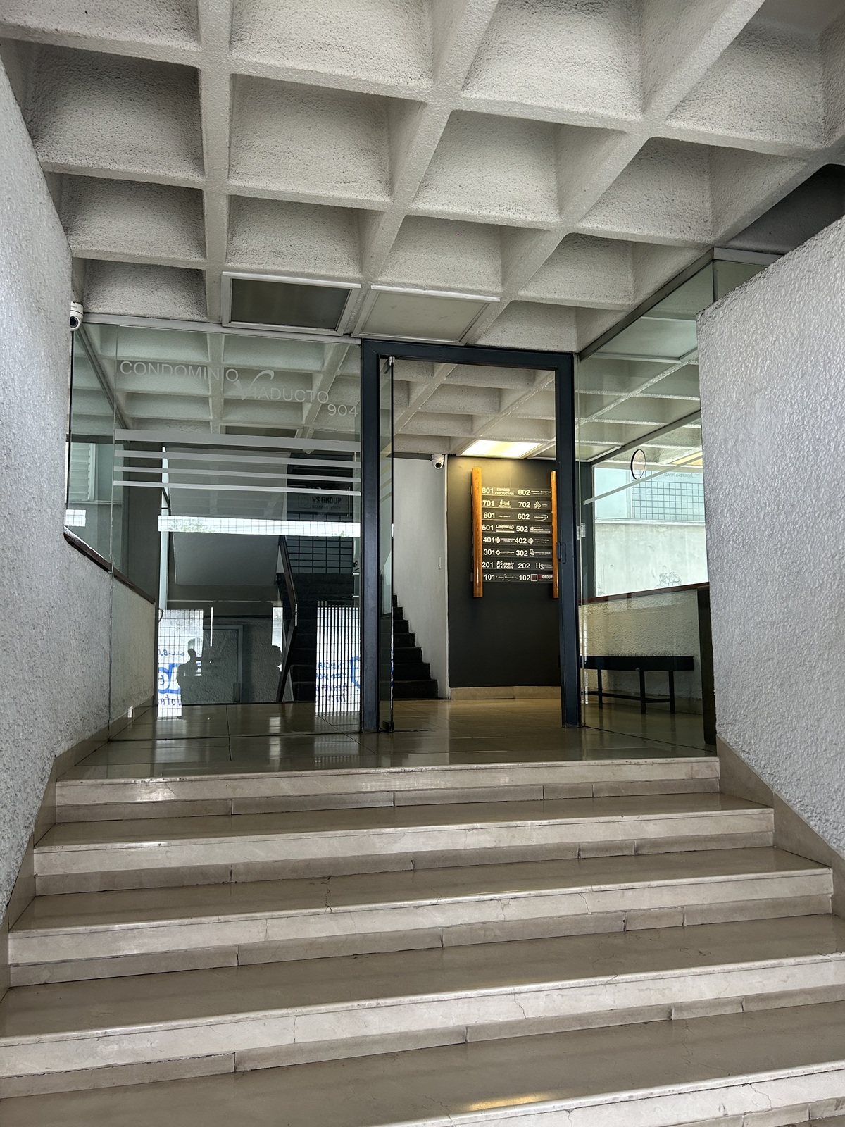 3 de 28