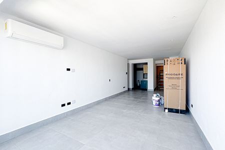 EB-UE2790