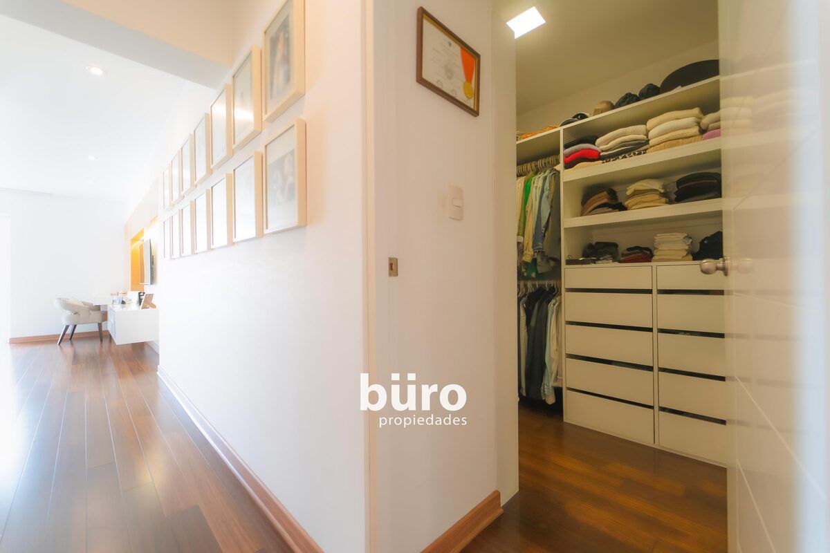 10 de 25: Walk in Closet Ella