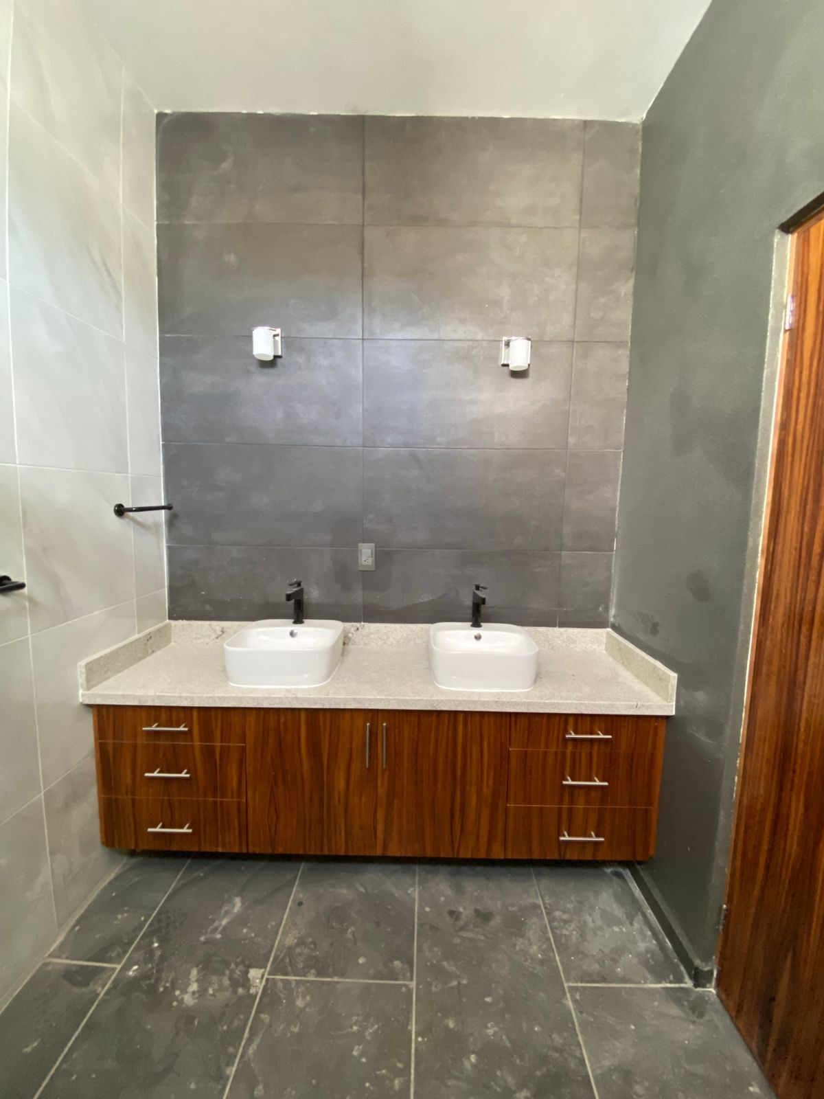 21 de 32: BAÑO RECAMARA PRINICPAL