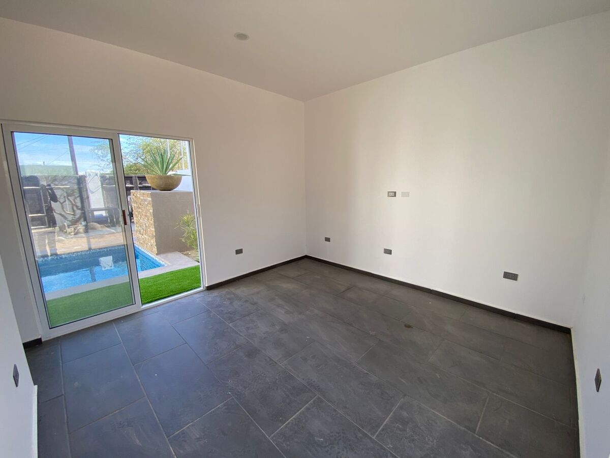 23 de 32: SALIDA DE RECAMARA PRINCIPAL