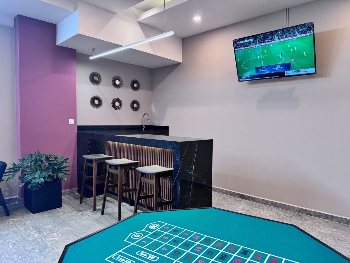 3 de 17: Salon ingles