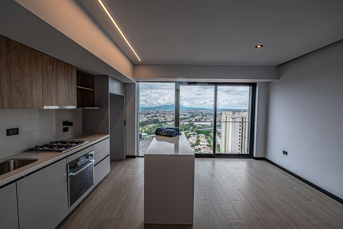 4 de 19: SALA COMEDOR
