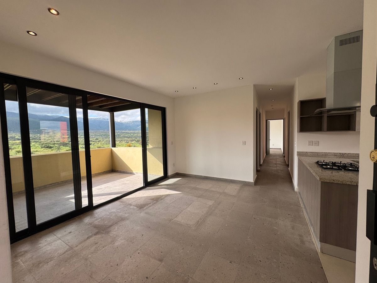 PUNTA DEL CIELO CONDOMINIUM – 4 Bedrooms, Terrace and Amenities