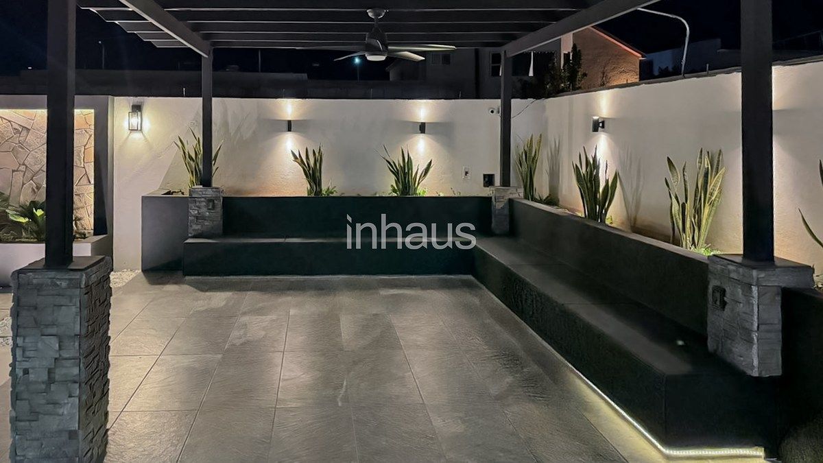 26 de 32: AREA COMUN