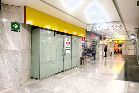 EB-UE4904