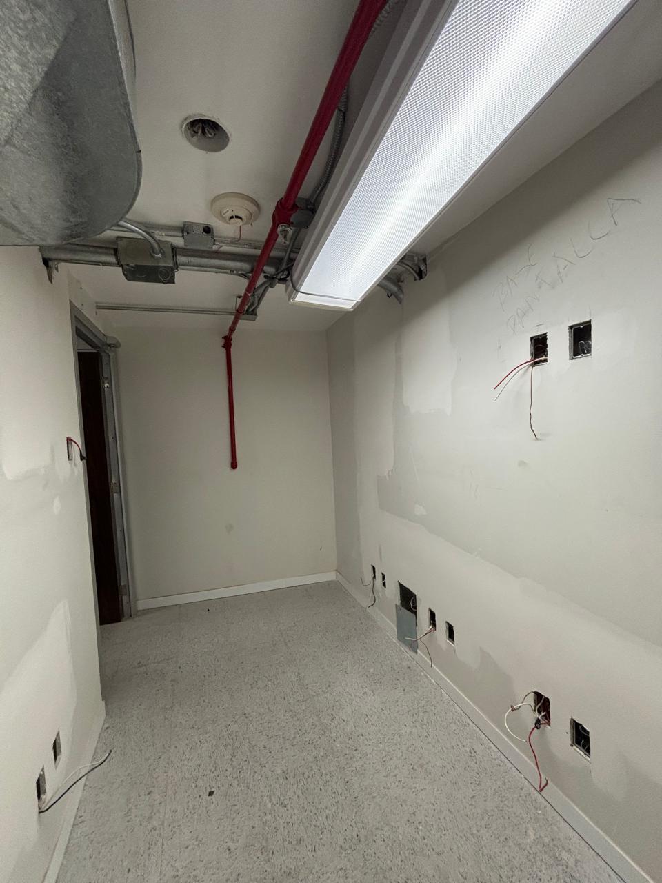 9 of 10: Interior
