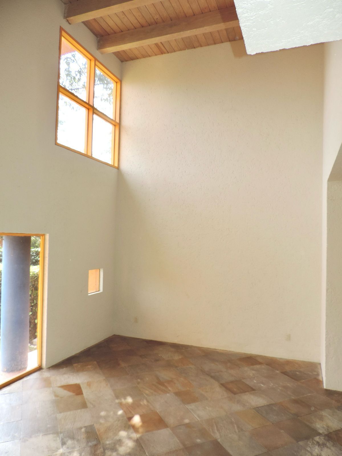 3 de 29: Sala doble altura