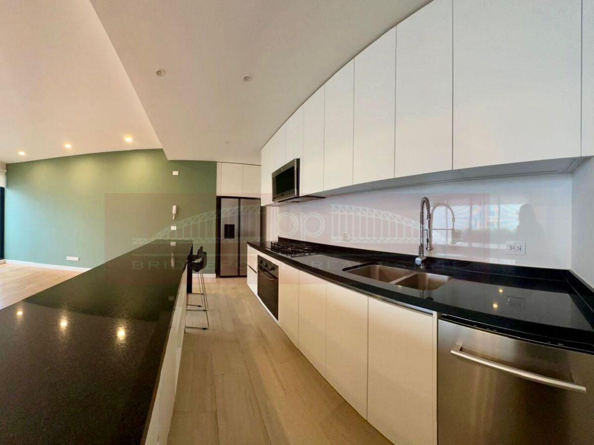 21 de 47: Cocina abierta