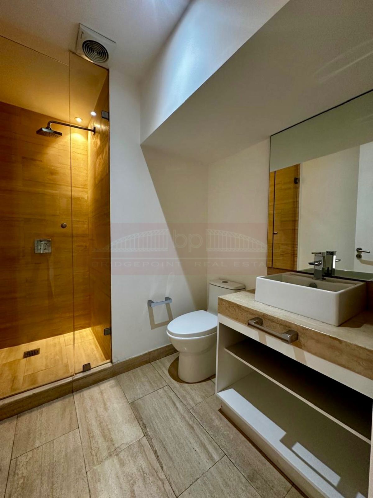 29 de 47: Baño Recámara 1