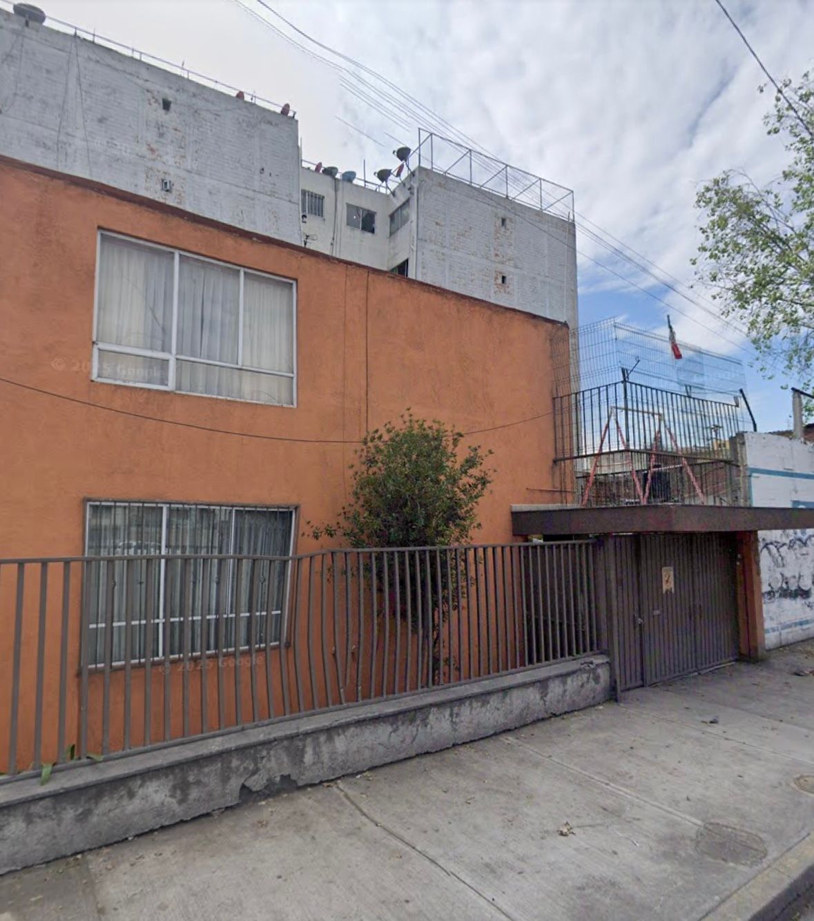Terreno sobre Río Consulado en esquina - foto 2