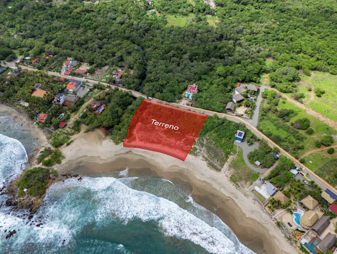 4 de 11: Terreno Frente a Playa 7,134 m2Terreno Frente a Playa 7,134