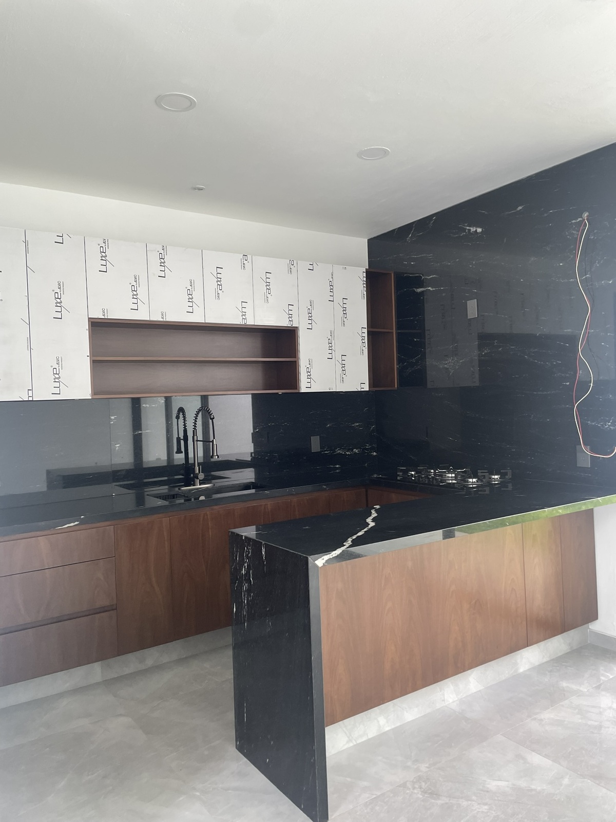 4 de 18: Cocina con terminados de lujo