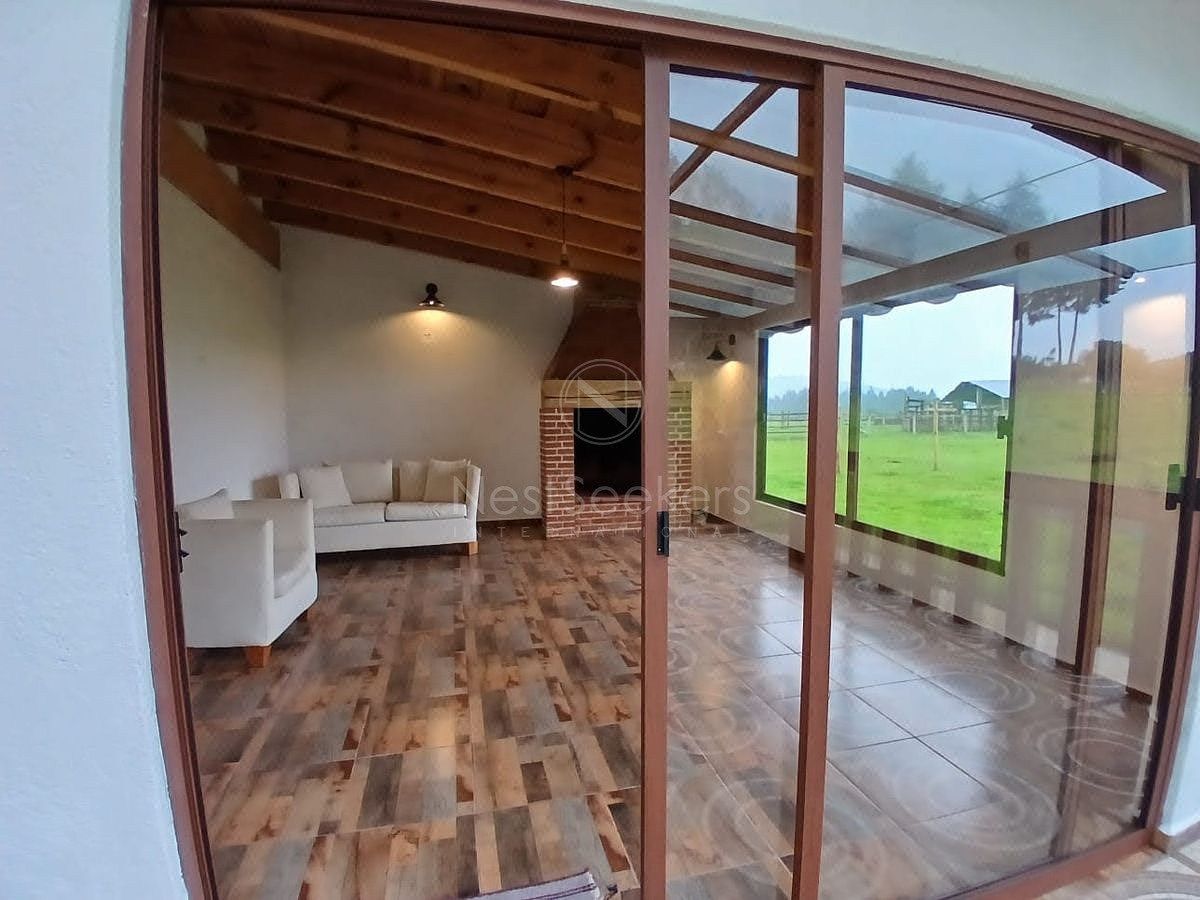 Casa em Godínez O Tehuastepec, Valle de Bravo, foto 2 de 8