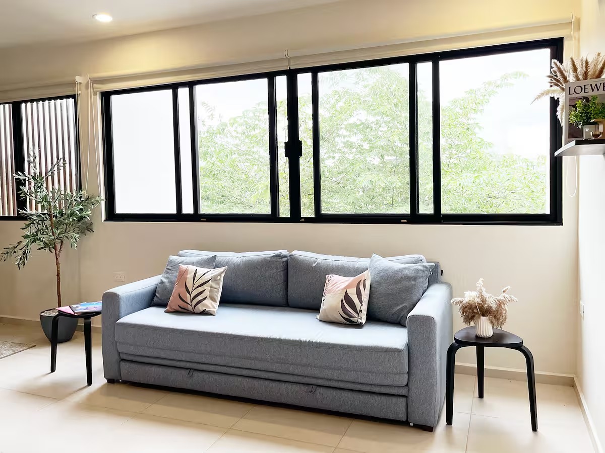 3 de 18: Sala (Sofa cama)